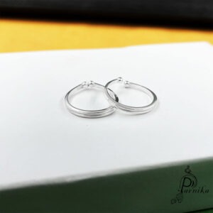 Plain silver toe ring