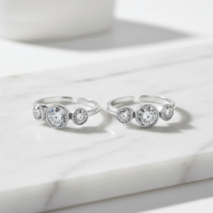 Toe Ring With In Line Three Zirconia Stone