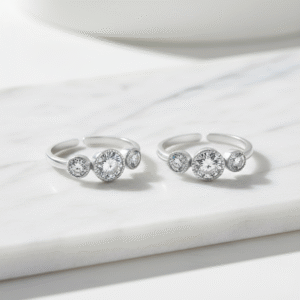 Toe Ring With In Line Three Zirconia Stone