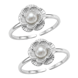 Pearl toe ring in floral pattern pure silver