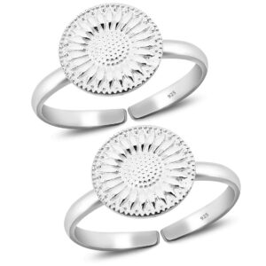 Silver toe ring with flower design round