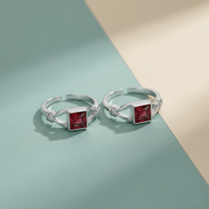 Square shape white stone silver toe ring