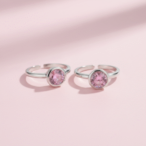 Solitaire round toe rings